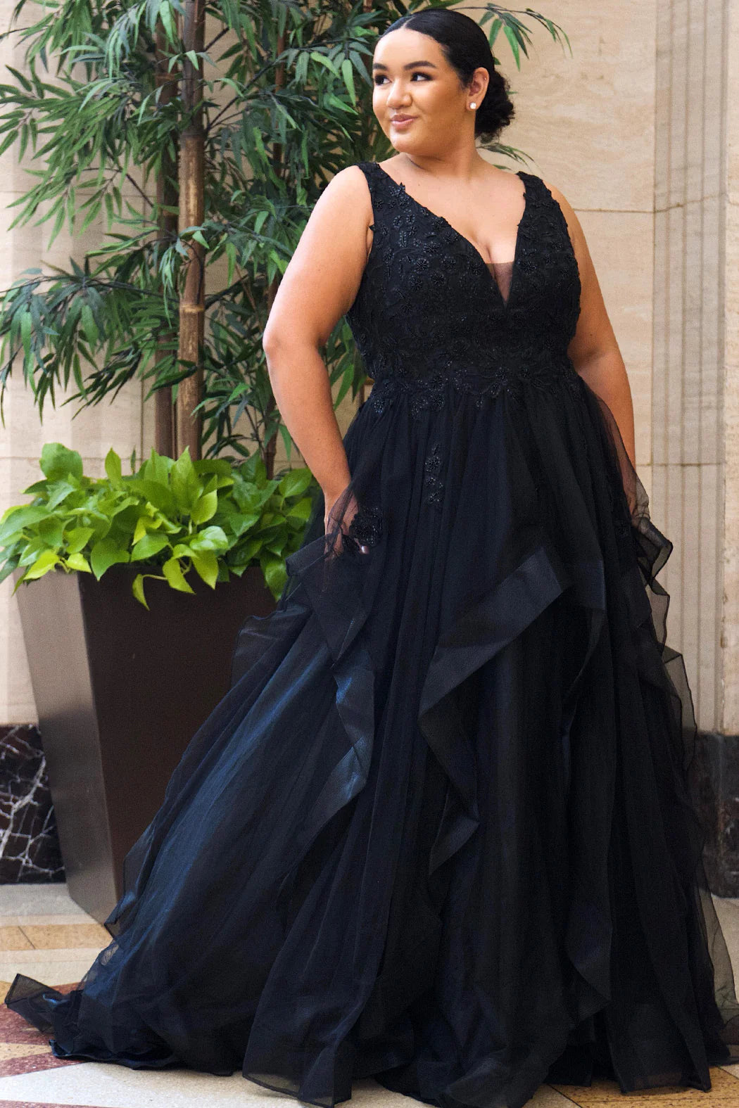 Customer Appreciation Sale Sydneys Closet SC5285 Genevieve Black Or Ivory Bridal Dress