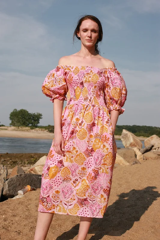 Deal Explosion Mountain Imagination Smocked Midi Dress