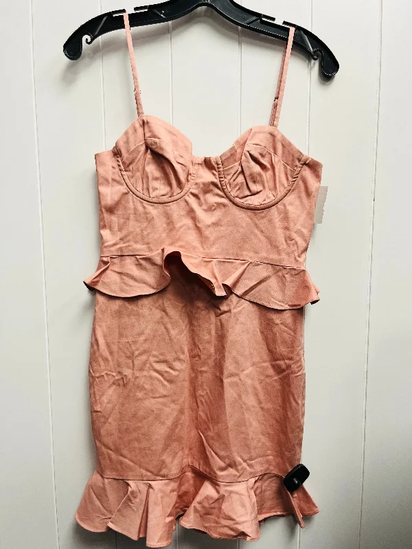Amazing Deals Dress Casual Short By Cmc In Mauve, Size: S