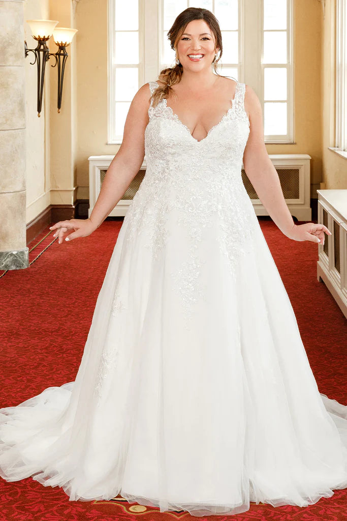 Holiday Sale Michelle Bridal For Sydney's Closet MB2307 A-Line Soft Bridal Tulle Floral Appliques Clear Sequins V-Neck Sleeveless Plus Size "Hermione" Bridal Gown