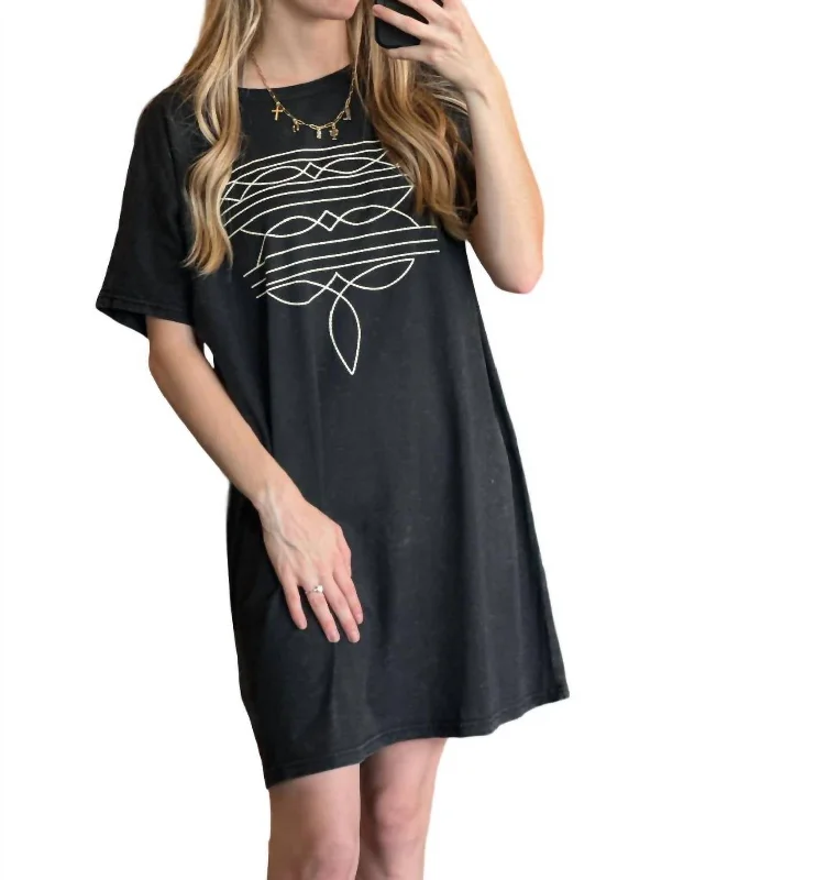 Triana Boot Stitch Graphic Tee Dress In Black