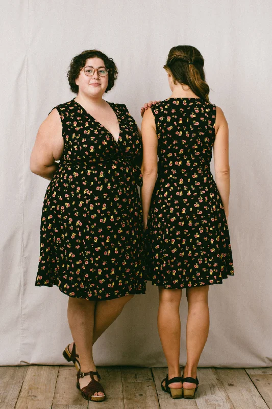 Steals and Deals Thea Dress in Black Floral Challis