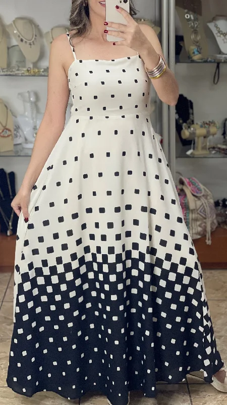 Discount Extravaganza Square Ombre Maxi Dress