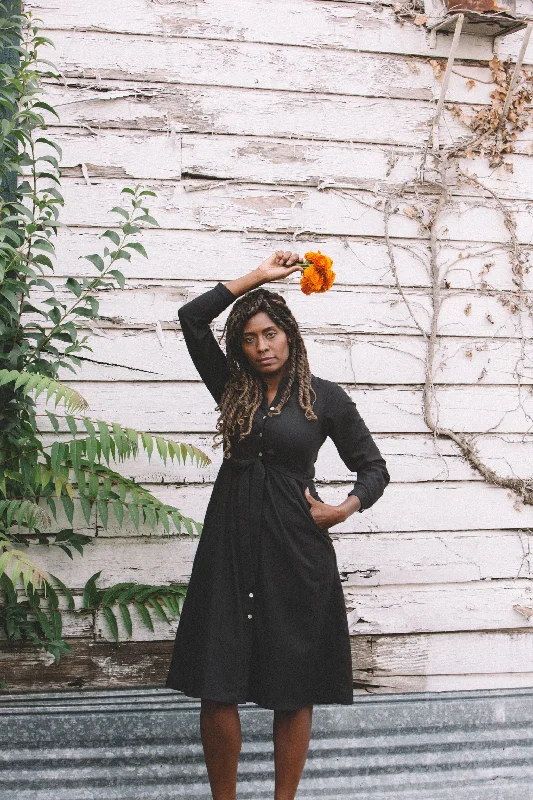Major Savings Vera Dress in Black Embroidery