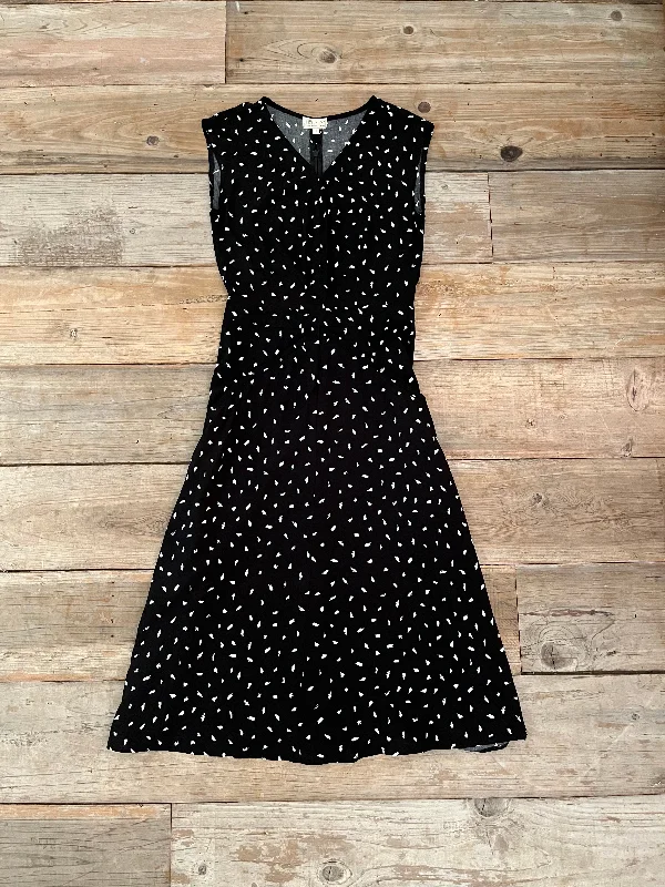 Savings Spectacular Xena Dress in Black Abstract Dot
