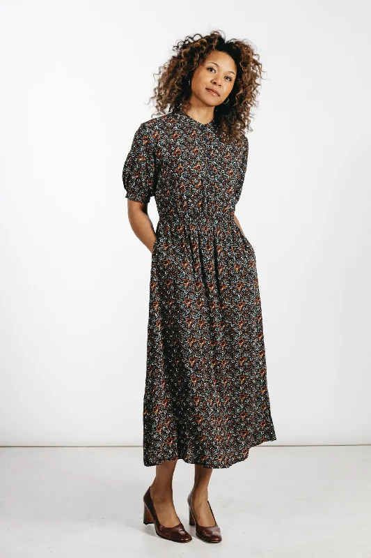 Markdown Madness Reina Dress / Midnight Floral