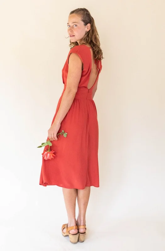 Hot Deal Joy dress in Coral