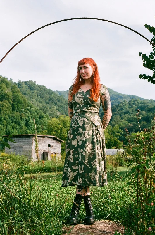 Exclusive Access Xena Dress in Emerald Woodland Wonder